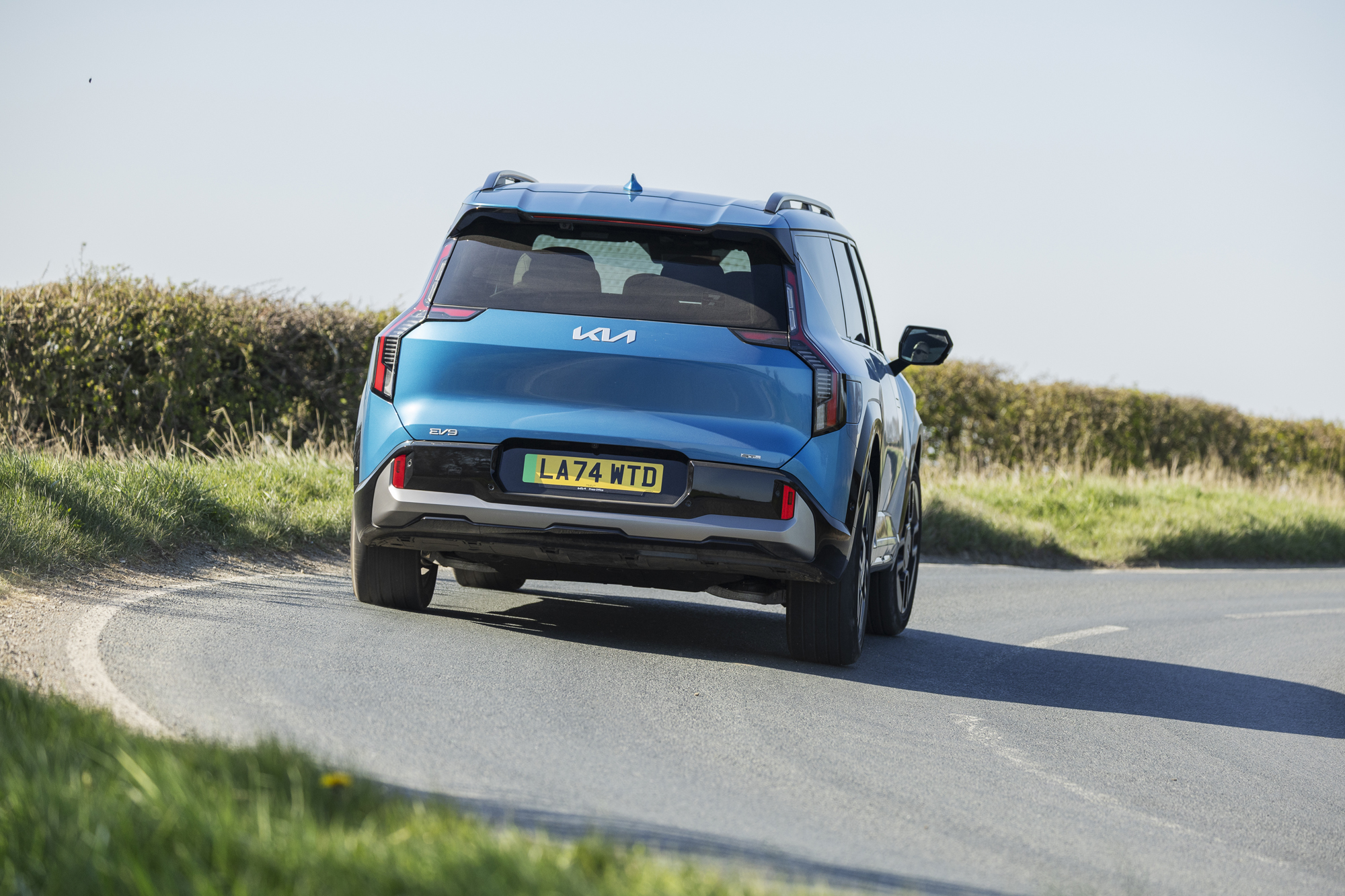 11 Kia action