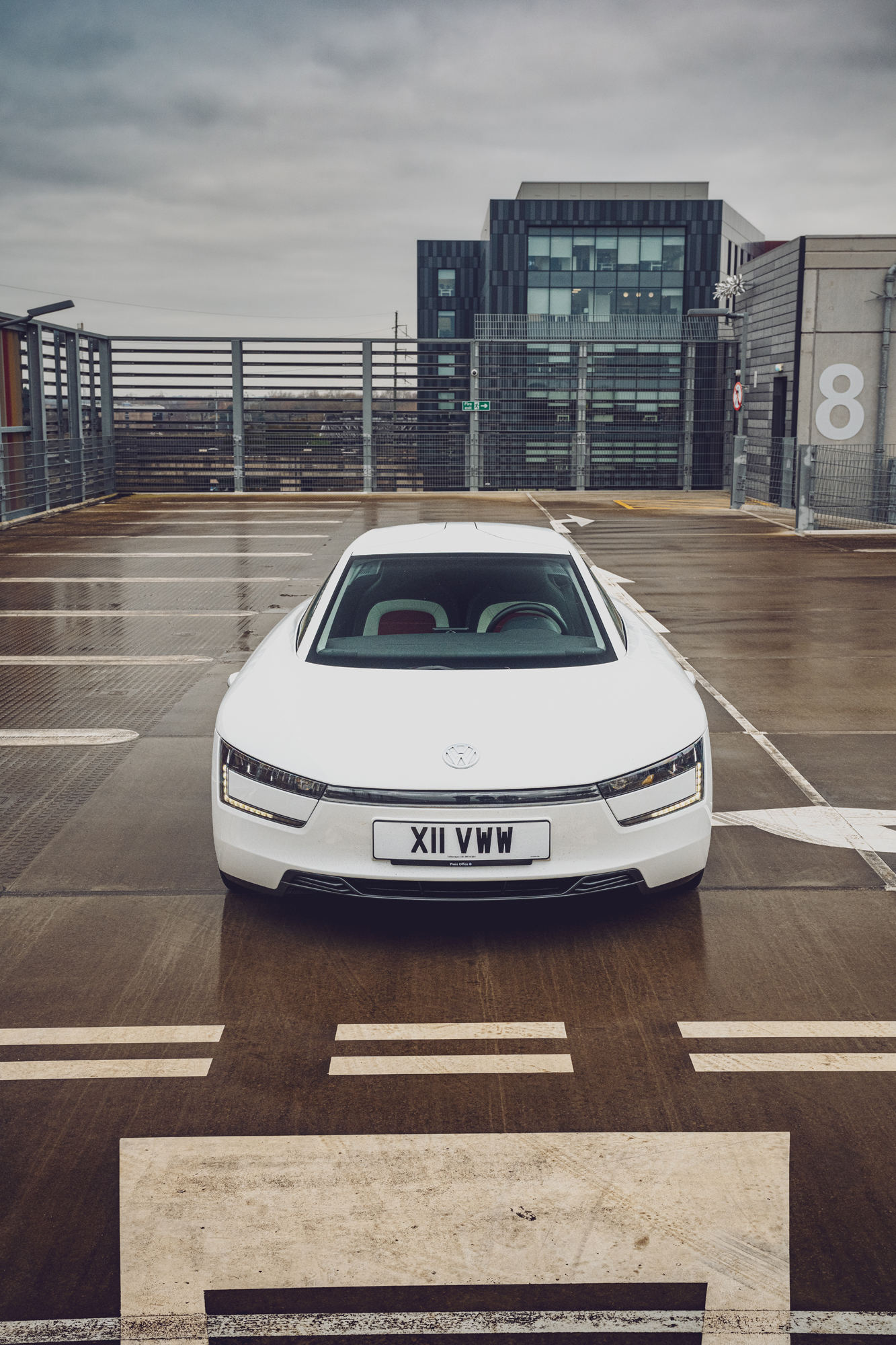 12 VW XL1 AN+