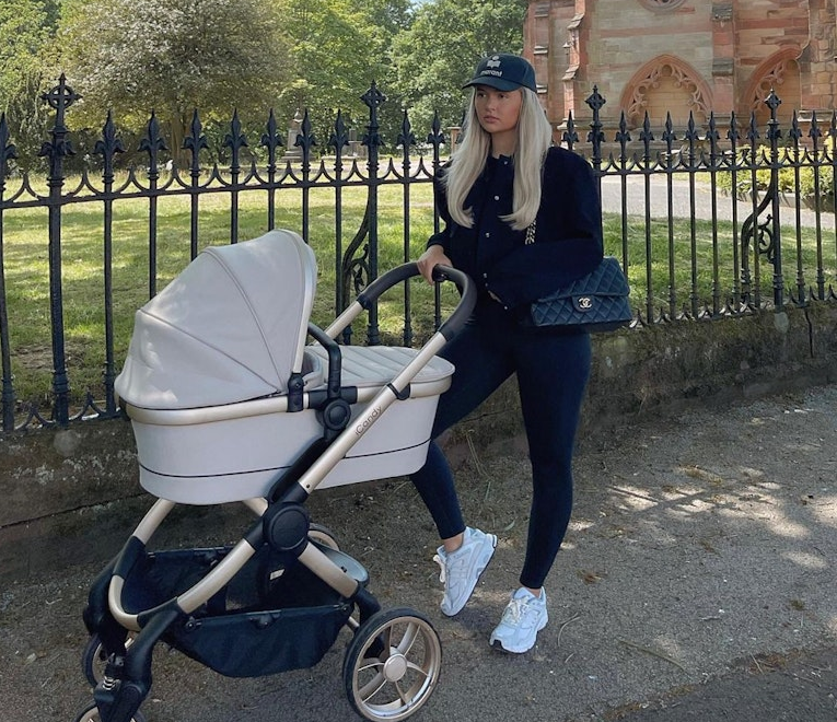 molly-mae-pushchair