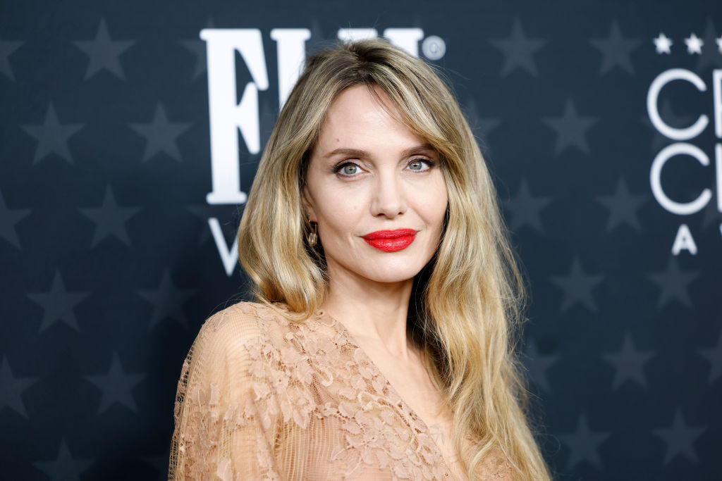 30th Annual Critics Choice Awards - Arrivals Angelina Jolie