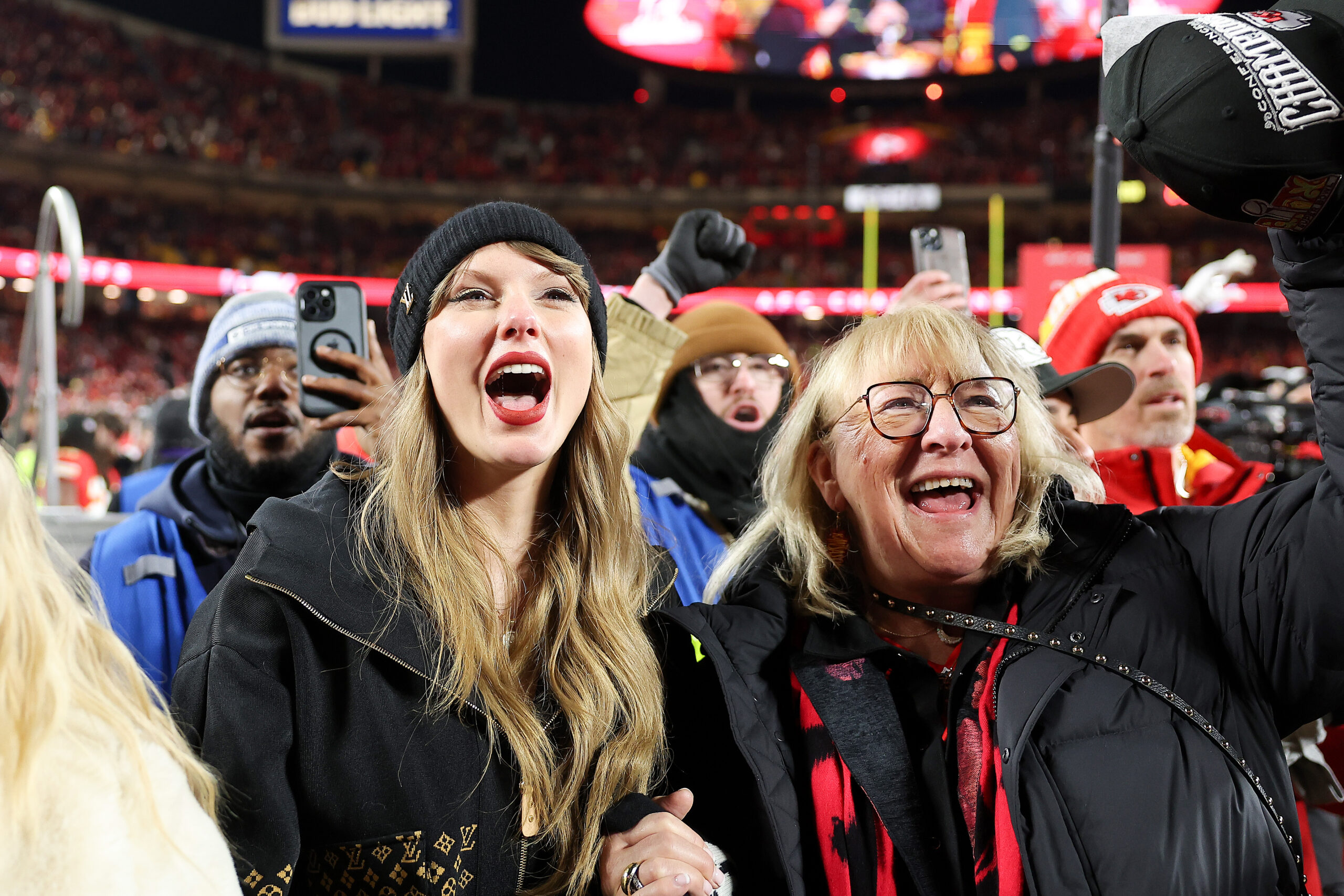 AFC Championship Game: Buffalo Bills v Kansas City Chiefs Taylor Swift and Donna Kelce