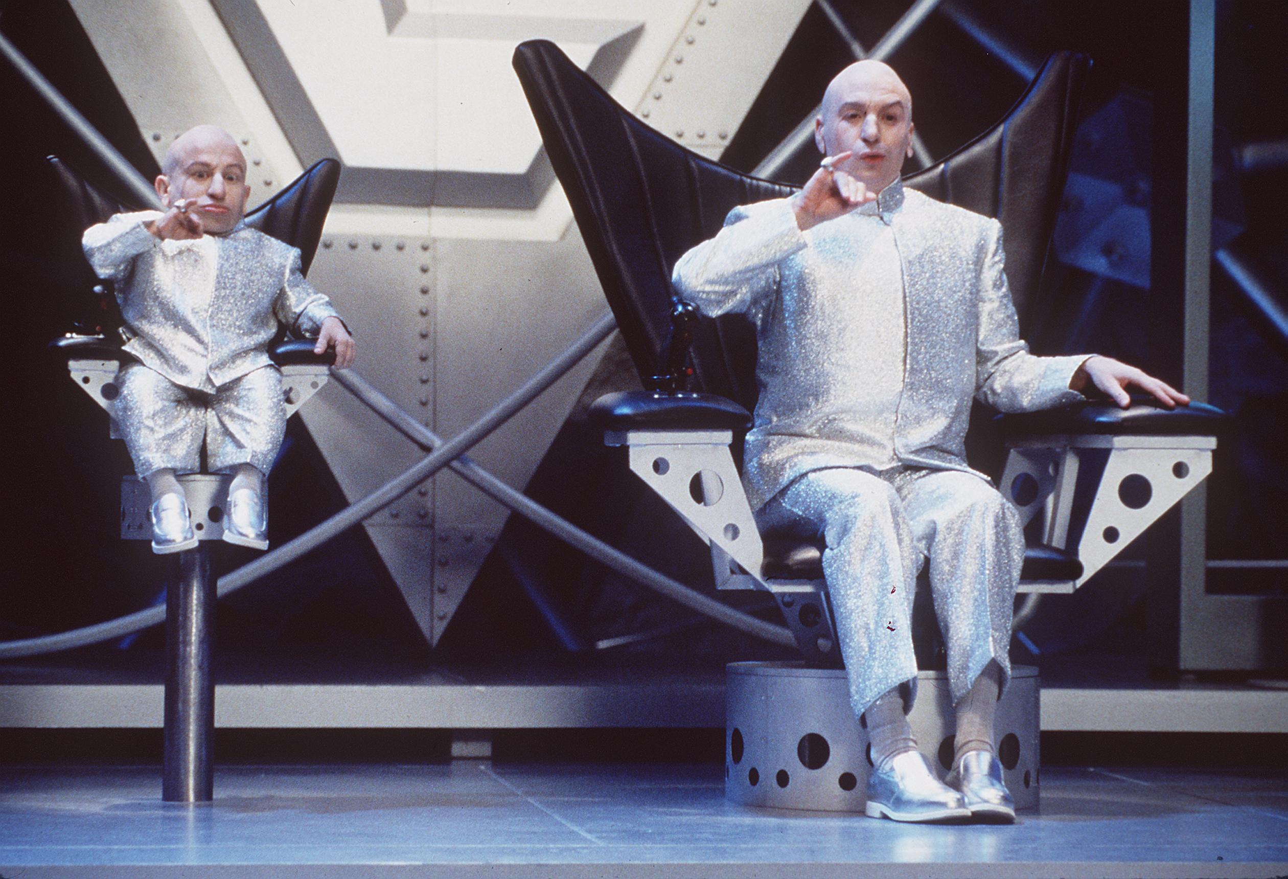 Mike Meyers And Verne Troyor Star In Austin Powers: The Spy Who Shagged Me Photo New Line Mike Myers